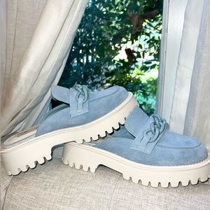 NEVER WORN Vintage Havana blue mules